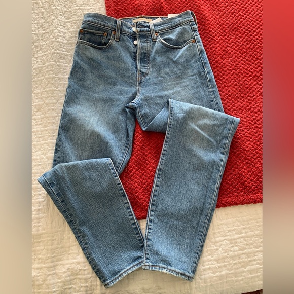 Levi’s Wedgie woman’s straight fit jeans size 27 - Picture 3 of 12